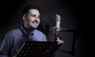 Choosing the Right Tone for Your Voice Over